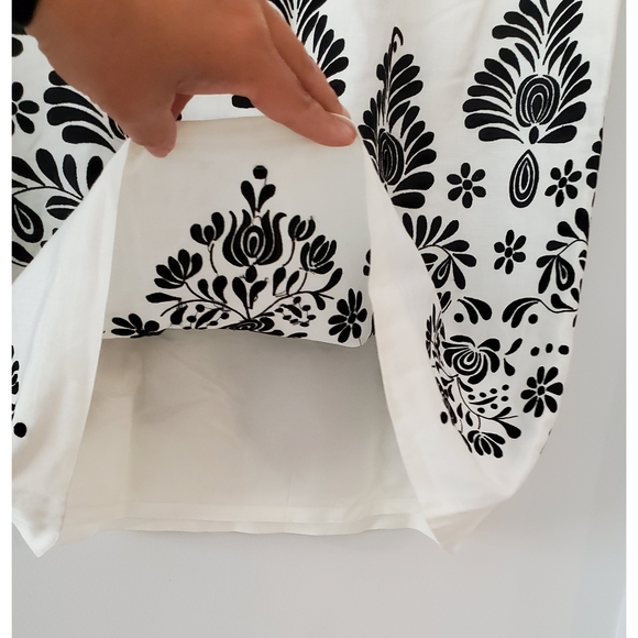 Loft White Black Embroidered Linen Skirt  Size 8 - Picture 5 of 8